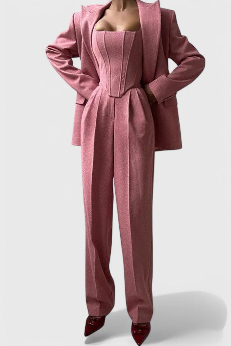 Conjunto Evena con pantalones: elegancia garantizada